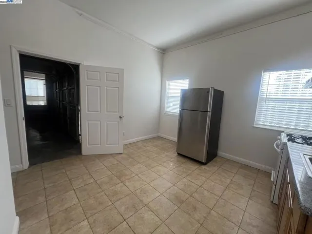 505 Nevin Ave, Richmond, California 94801