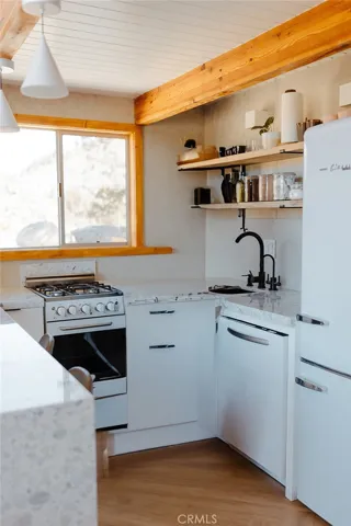 2313 Birch Drive, Arrowbear, California 92382