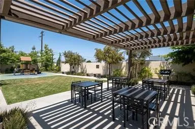 1950 N Bloom Drive Drive N, Compton, California 90222 home-pic-5
