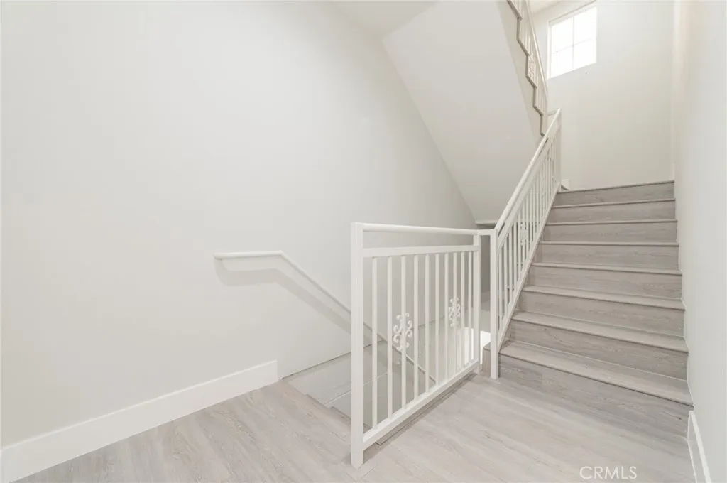 5719 Camellia Avenue 102, North Hollywood, California 91601 home-pic-15