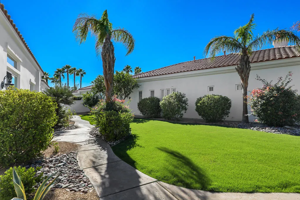 51197 Via Sorrento, La Quinta, California 92253 home-pic-36