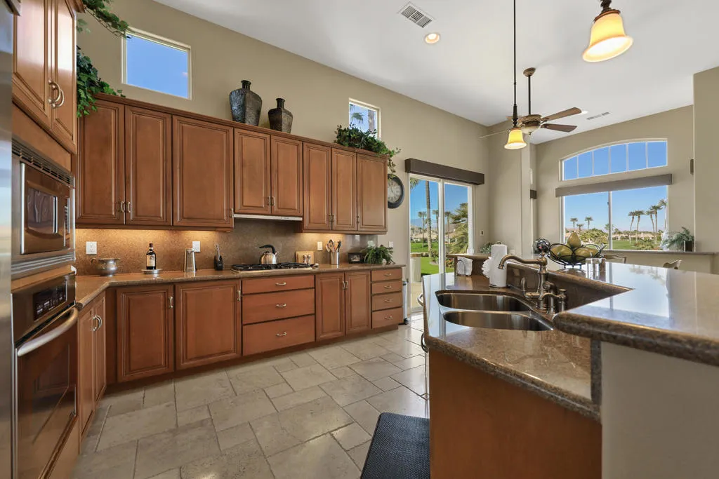 51197 Via Sorrento, La Quinta, California 92253 home-pic-9