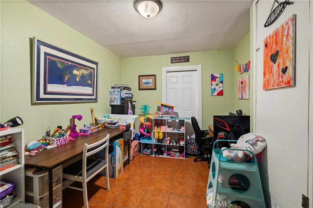 10333 E Avenue R8, Littlerock, California 93543 home-pic-19