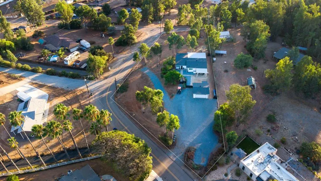 , Lakeside, California 92040 home-pic-0