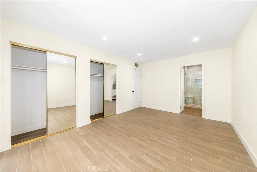 1204 W Victoria Street W, Rialto, California 92376 home-pic-16