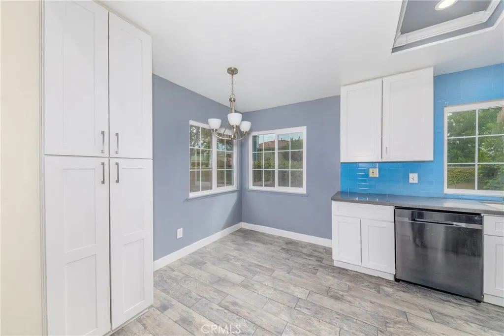 1204 W Victoria Street W, Rialto, California 92376 home-pic-11