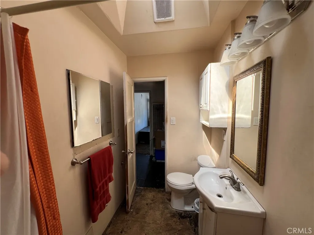 1231 W Santa Cruz St., San Pedro, California 90732 home-pic-10