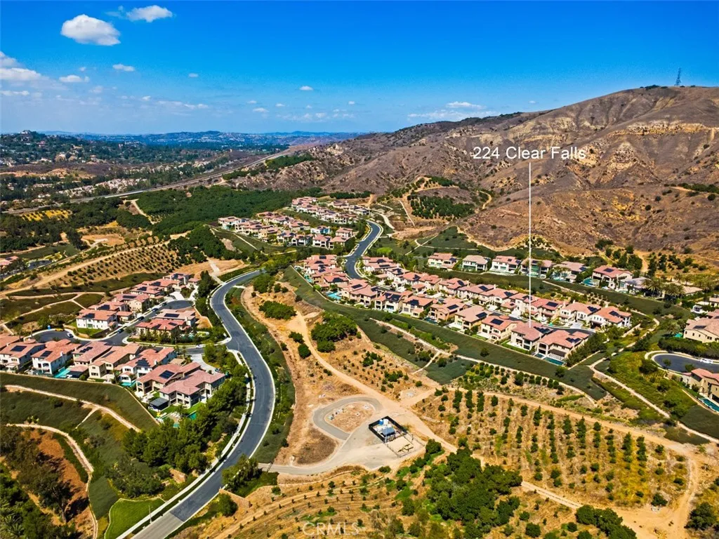 224 Clear Falls, Irvine, California 92602 home-pic-65