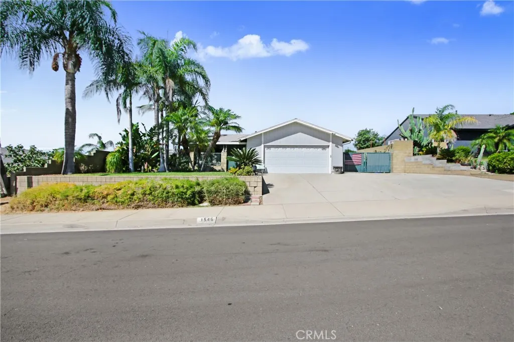 1546 E Redwood Avenue, Ontario, California 91762 home-pic-1