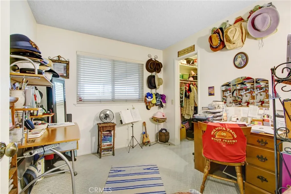 1546 E Redwood Avenue, Ontario, California 91762 home-pic-11