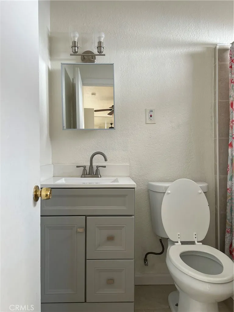 223 E Pleasant Street, Long Beach, California 90805 home-pic-5