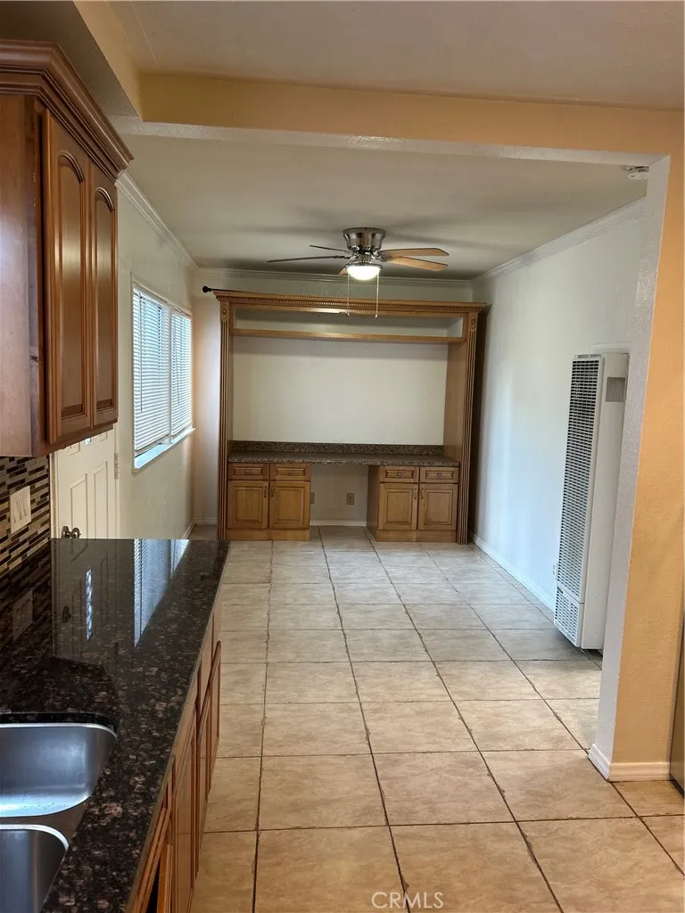 223 E Pleasant Street, Long Beach, California 90805 home-pic-8
