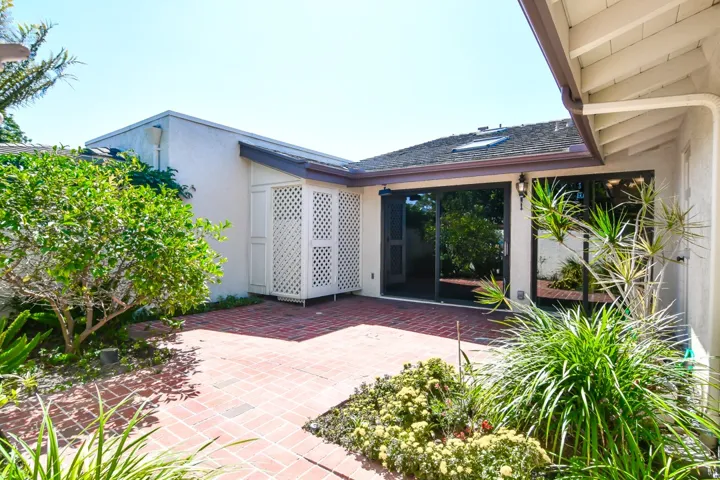 5 Maritime, Corona Del Mar, California 92625