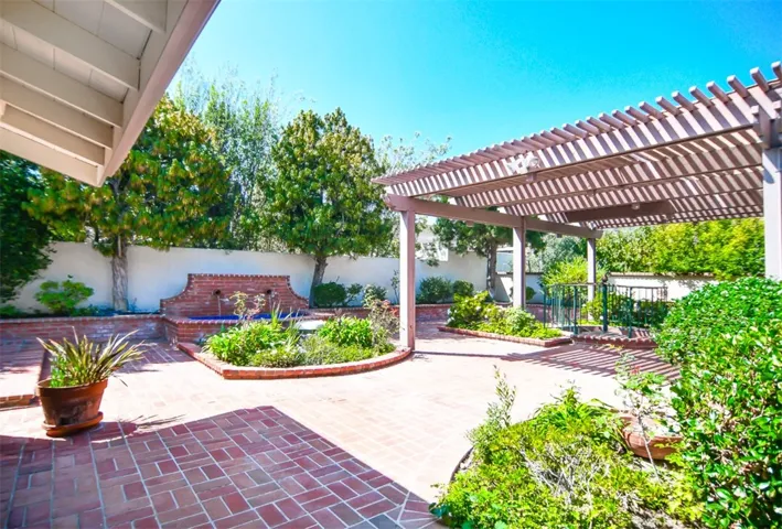 5 Maritime, Corona Del Mar, California 92625
