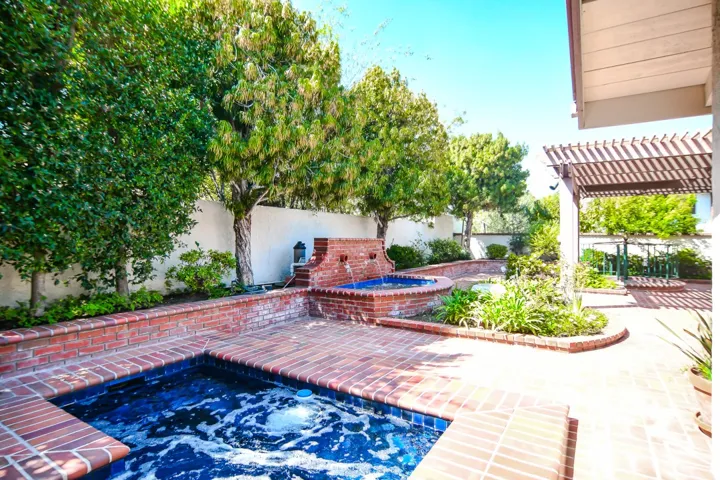 5 Maritime, Corona Del Mar, California 92625