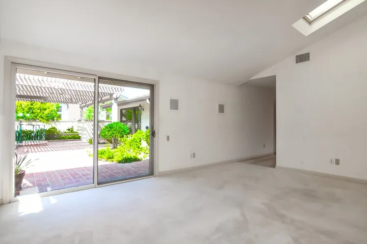 5 Maritime, Corona Del Mar, California 92625
