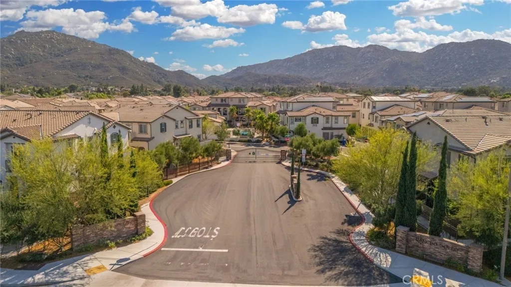 45763 Via Nubes, Temecula, California 92592 home-pic-57