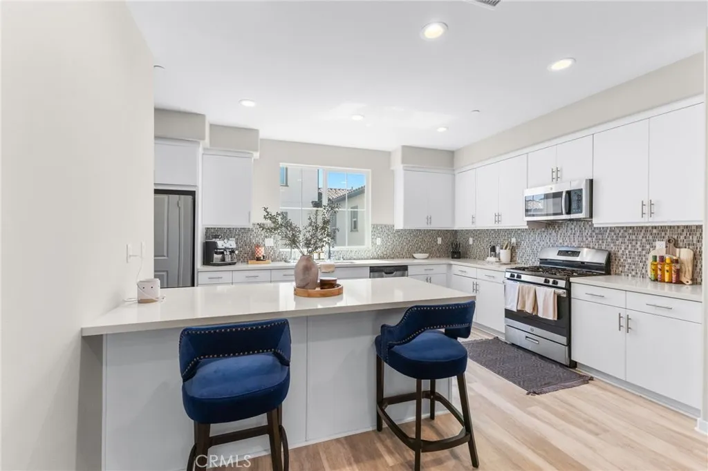 45763 Via Nubes, Temecula, California 92592 home-pic-22