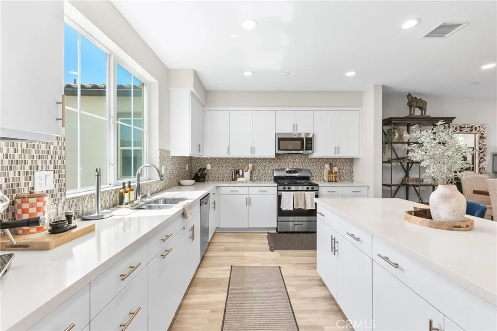 45763 Via Nubes, Temecula, California 92592 home-pic-27