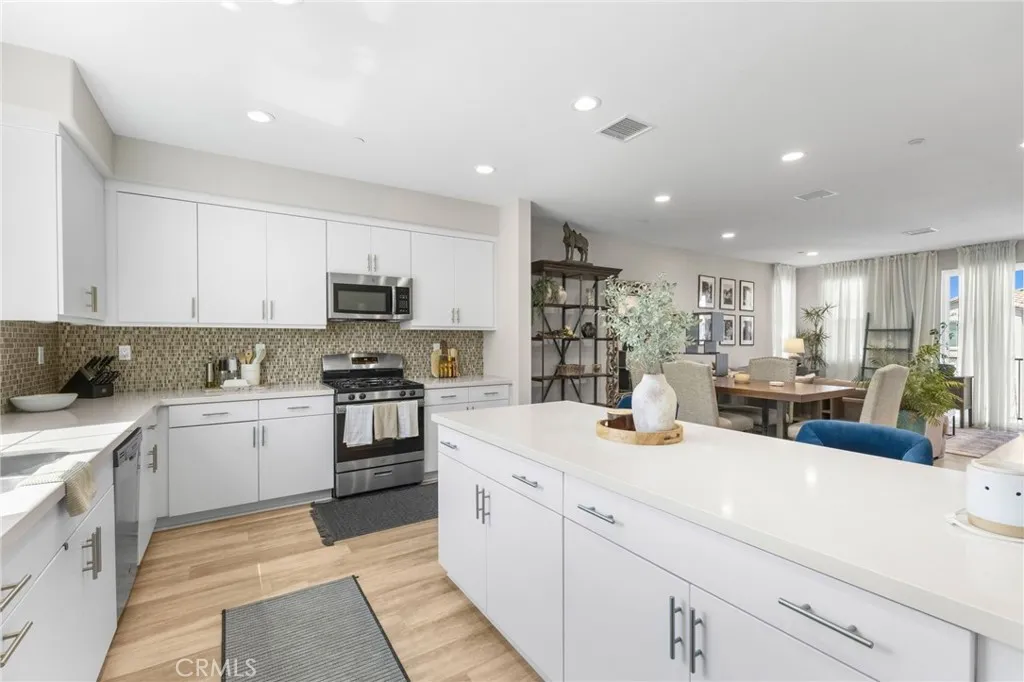 45763 Via Nubes, Temecula, California 92592 home-pic-28