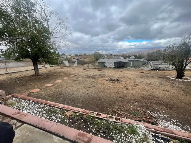 15802 Malpais Lane, Victorville, California 92394