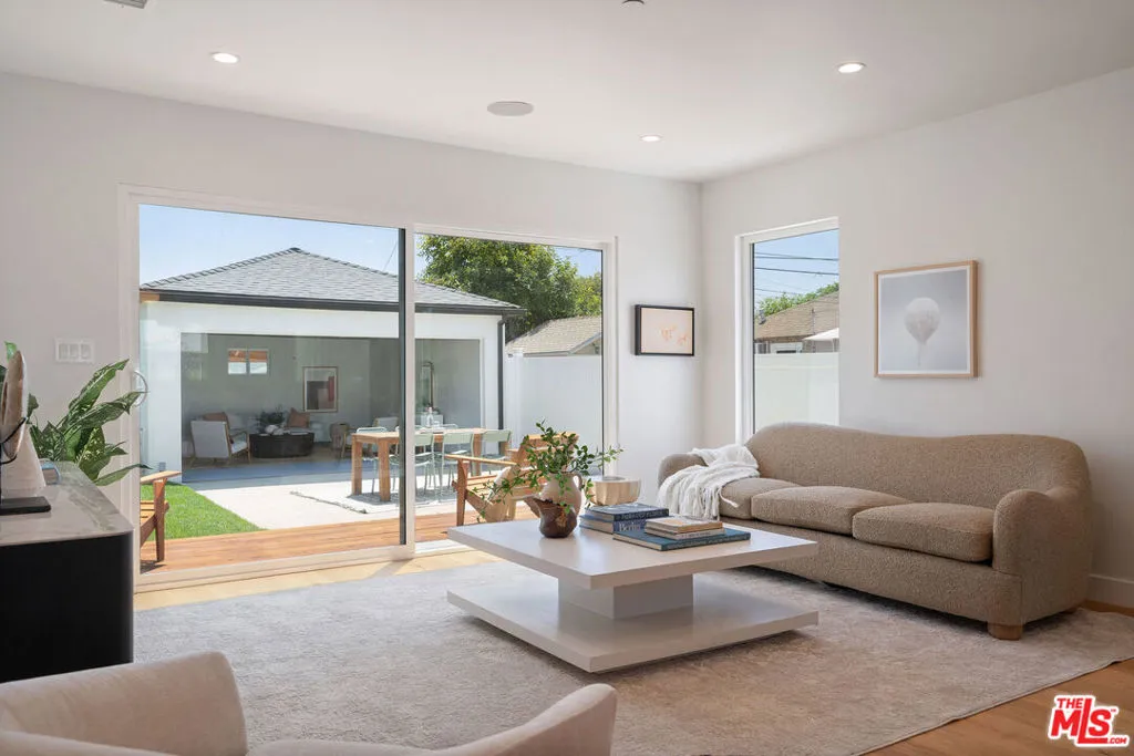 3522 Potomac Avenue, Los Angeles, California 90016 home-pic-12