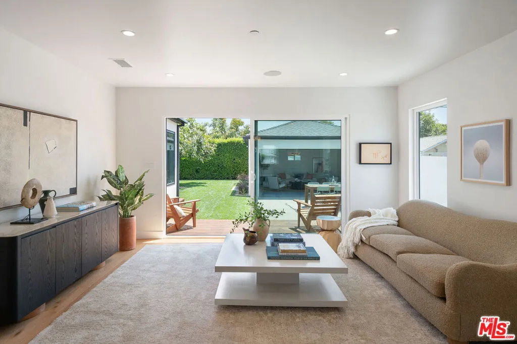 3522 Potomac Avenue, Los Angeles, California 90016 home-pic-13