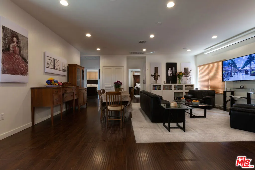 4447 Calhoun Avenue, Sherman Oaks, California 91423 home-pic-8