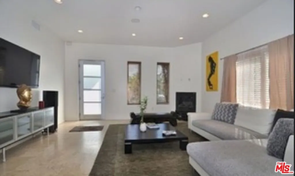 4447 Calhoun Avenue, Sherman Oaks, California 91423 home-pic-20