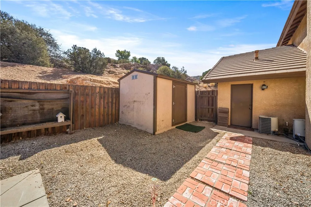 31237 Silverset Road, Acton, California 93510 home-pic-39