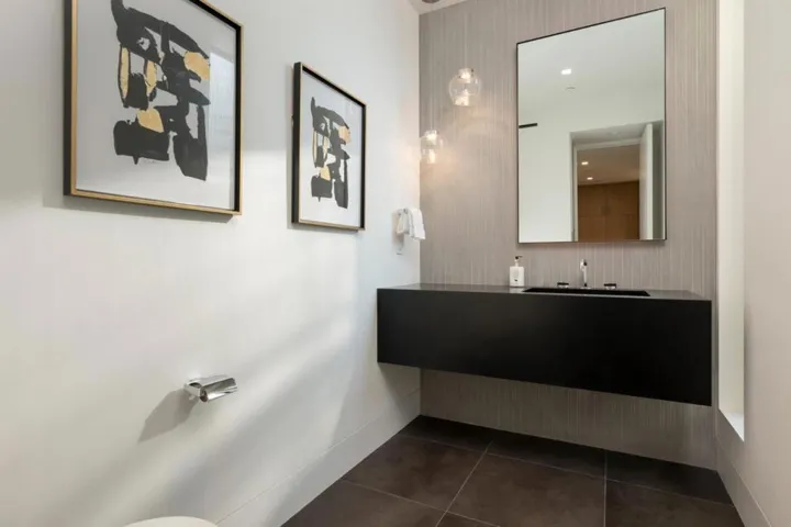 2240 Avy Avenue, Menlo Park, California 94025