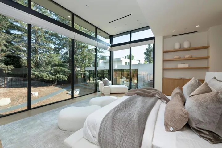 2240 Avy Avenue, Menlo Park, California 94025
