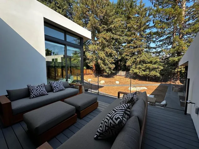 2240 Avy Avenue, Menlo Park, California 94025
