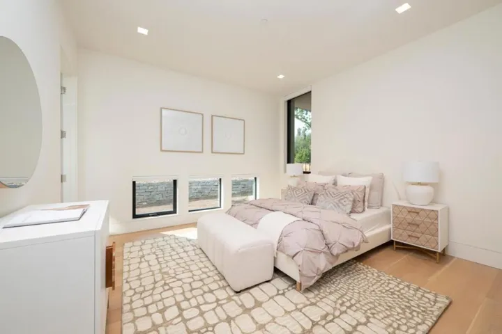 2240 Avy Avenue, Menlo Park, California 94025