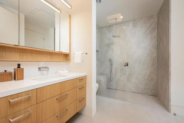 2240 Avy Avenue, Menlo Park, California 94025