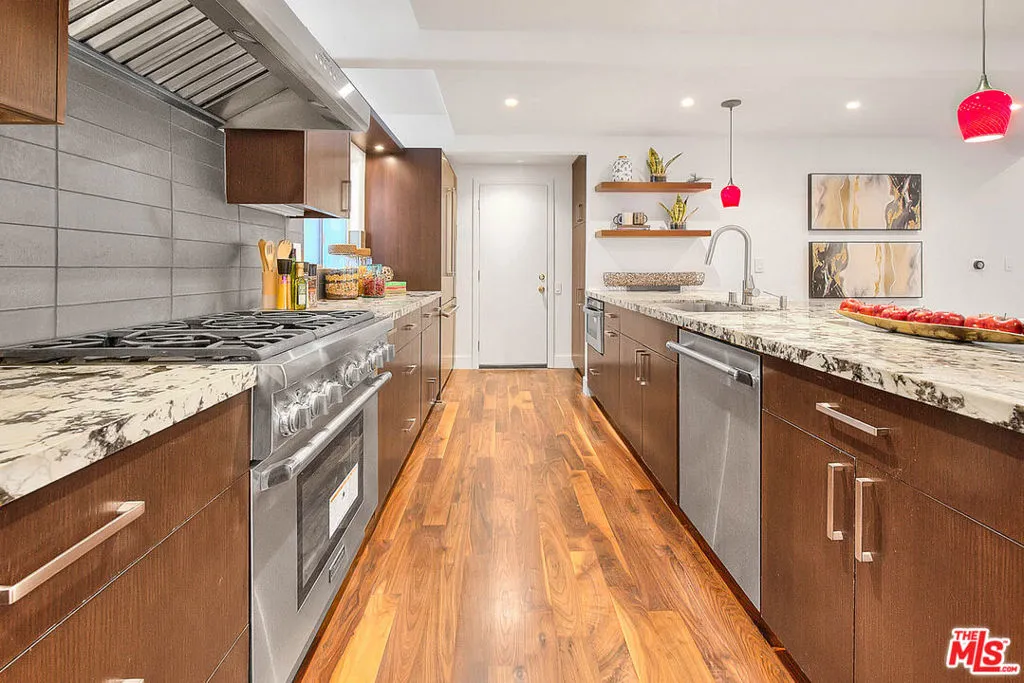 3804 Duray Place, Los Angeles, California 90008 home-pic-14