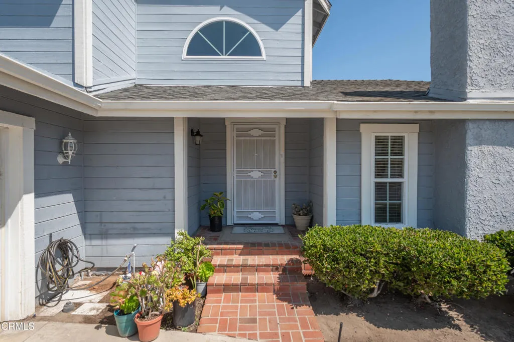 670 Joliet Place, Oxnard, California 93030 home-pic-2