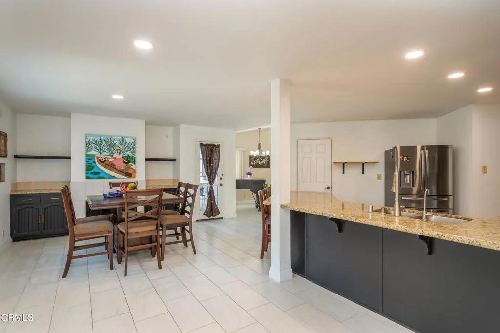 670 Joliet Place, Oxnard, California 93030 home-pic-10
