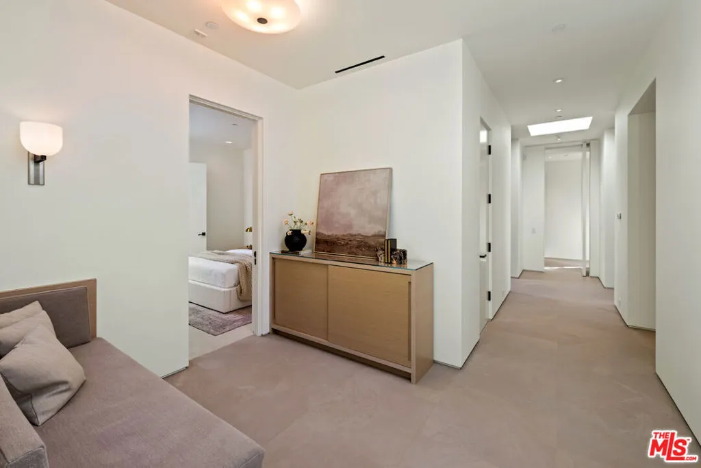 1016 N Hillcrest Road, Beverly Hills, California 90210 home-pic-32