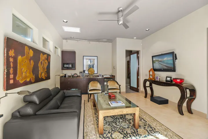 28_11681606_177120_177120-EI-128