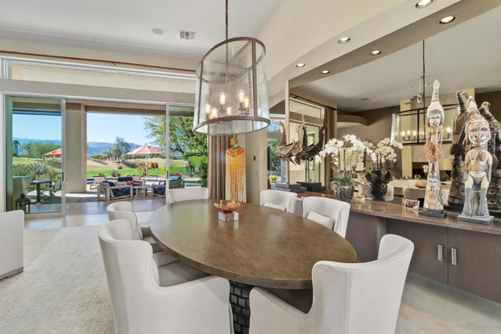 10_11681595_177120_177120-EI-110