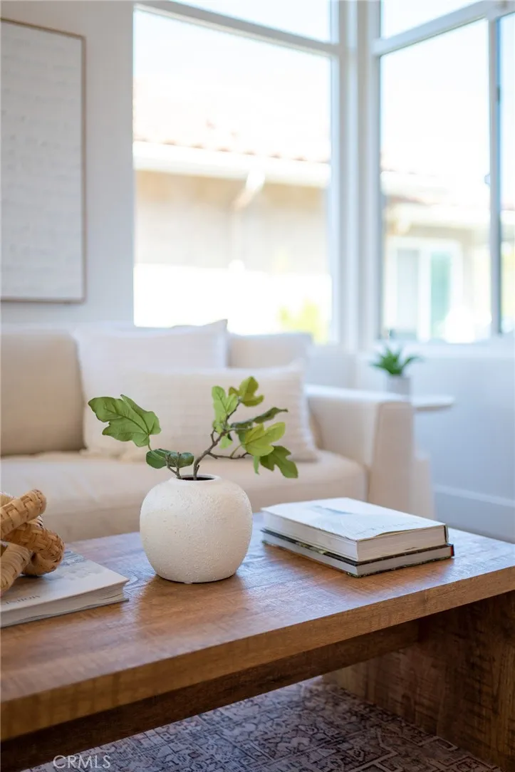 27 Burriana, San Clemente, California 92672 home-pic-11