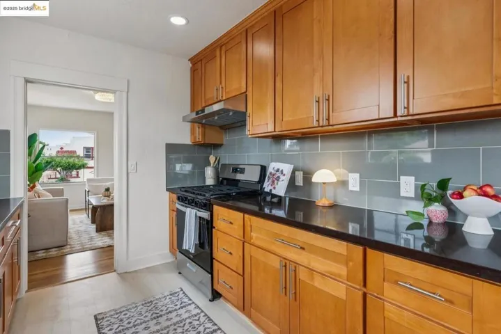 3644 Redding St, Oakland, California 94619