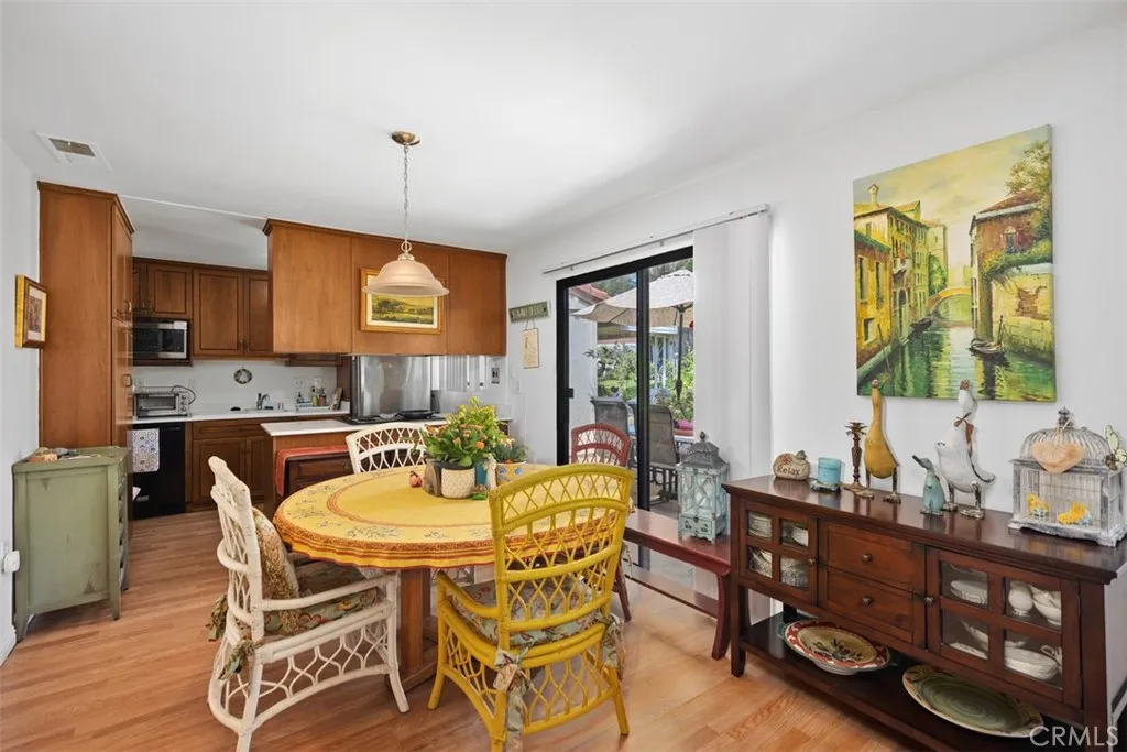 3205 Via Buena Vista D, Laguna Woods, California 92637 home-pic-11