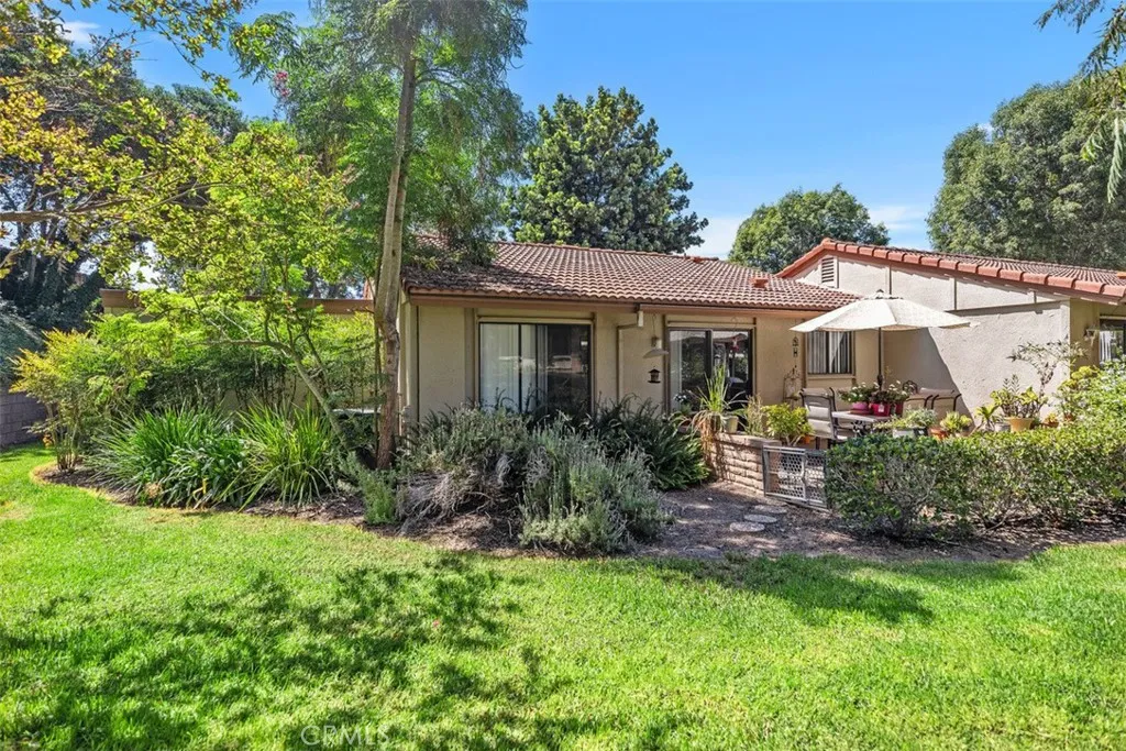 3205 Via Buena Vista D, Laguna Woods, California 92637 home-pic-28