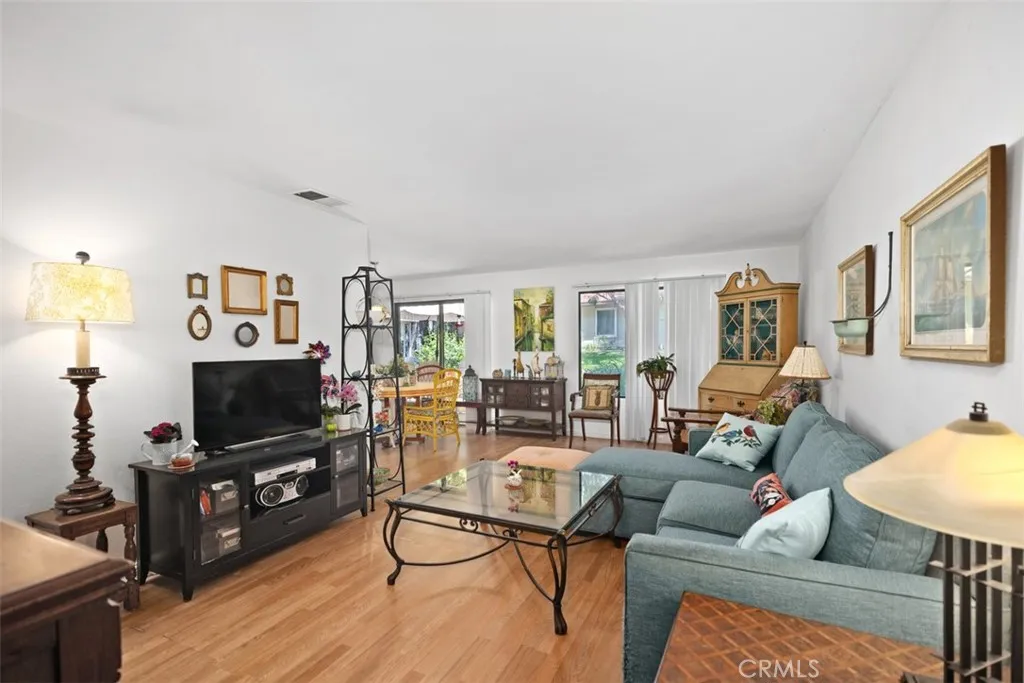 3205 Via Buena Vista D, Laguna Woods, California 92637 home-pic-6
