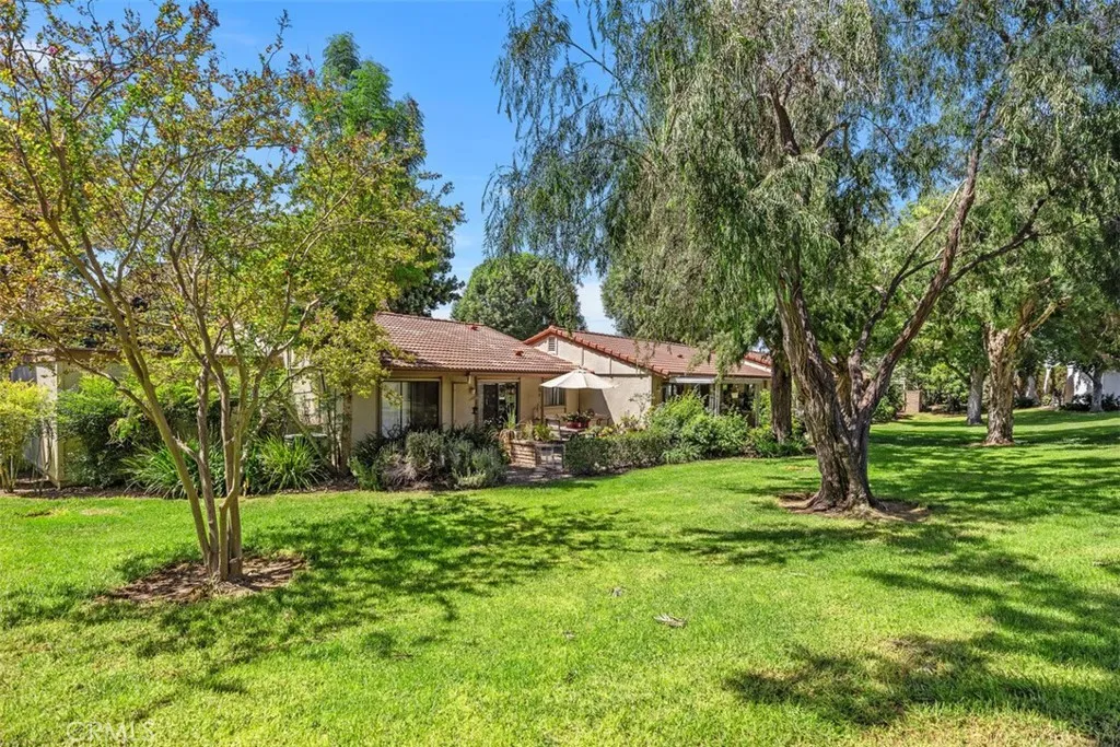3205 Via Buena Vista D, Laguna Woods, California 92637 home-pic-26