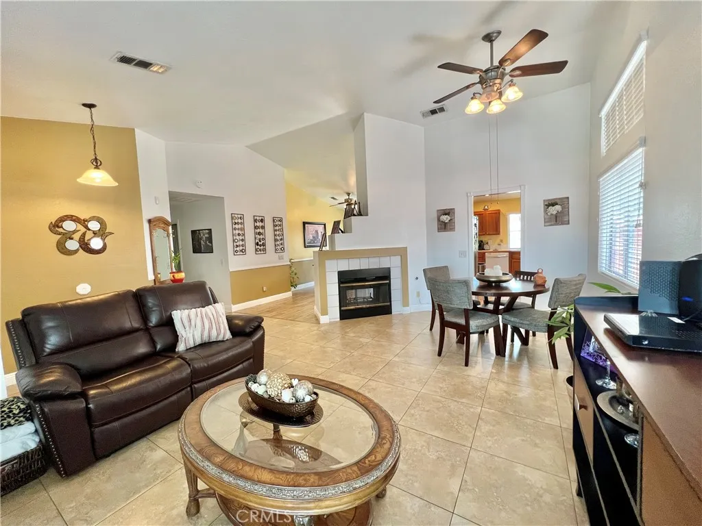 14200 La Mirada Street, Victorville, California 92392 home-pic-6