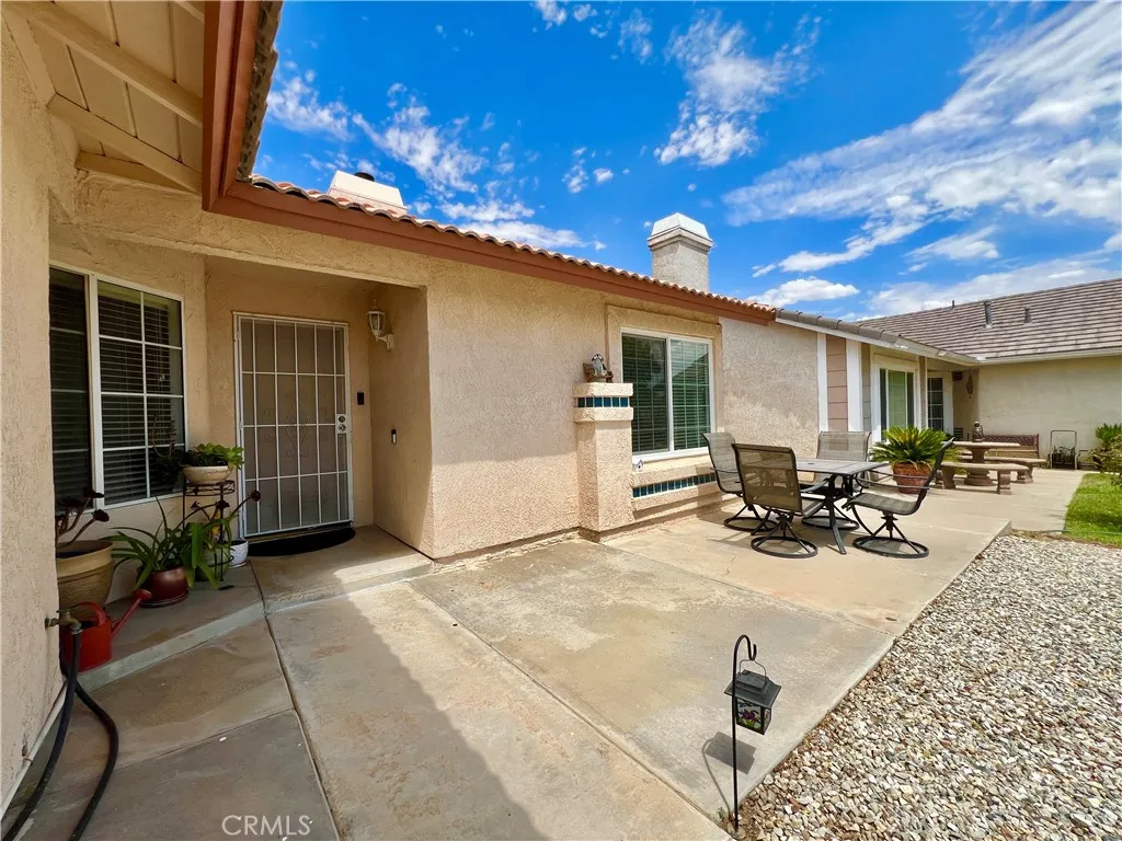 14200 La Mirada Street, Victorville, California 92392 home-pic-3