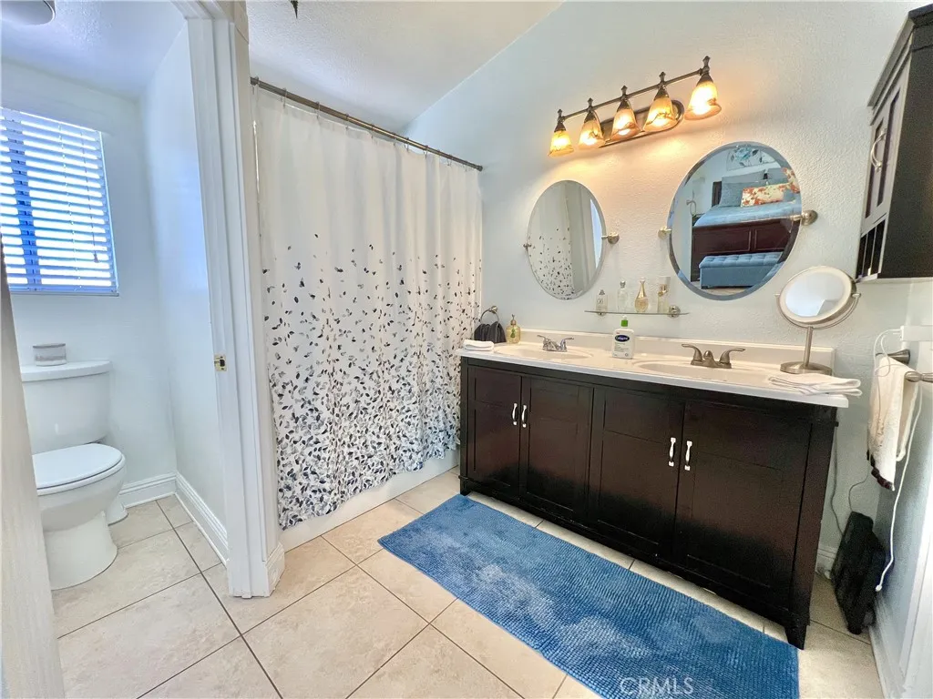 14200 La Mirada Street, Victorville, California 92392 home-pic-21